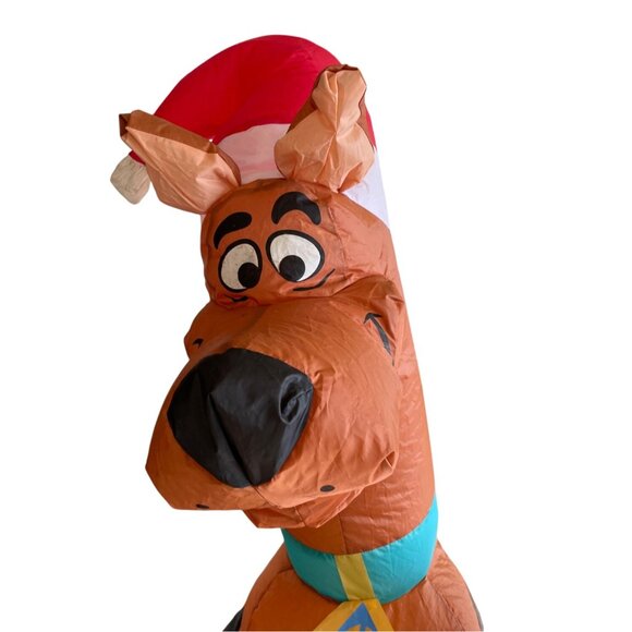 Gemmy Inflatable Scooby-Doo Christmas Yard Decor w Santa Hat Bone 5 ft Blow Up - Picture 4 of 6